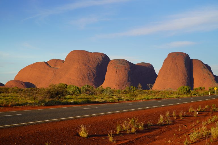 The Ultimate Uluru Itinerary | Expert 1, 3 & 5 Day Guides
