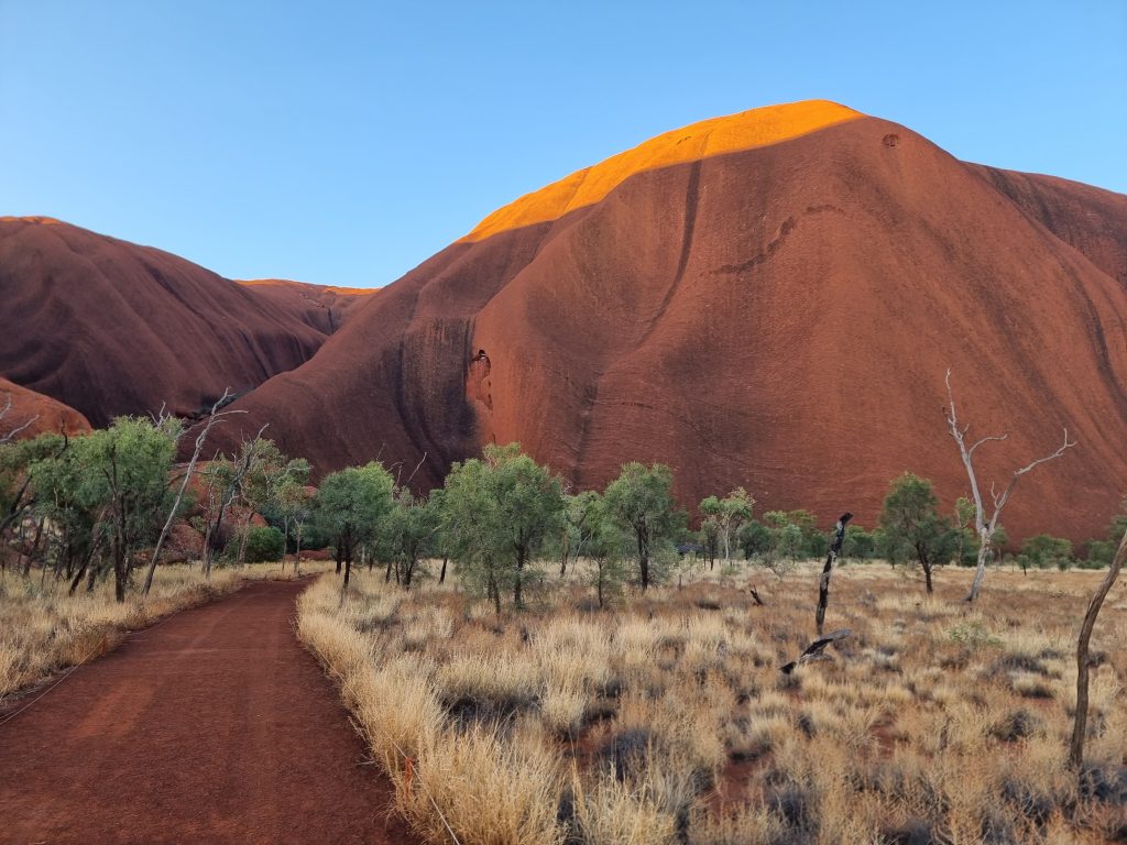 Best Uluru sunset spots