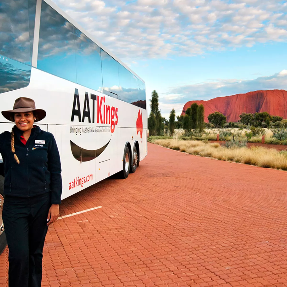 Catch the bus from Alice Springs to Uluru. Getting to the Red Centre is easy!